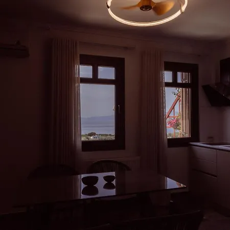 Apartment Vista Alykes